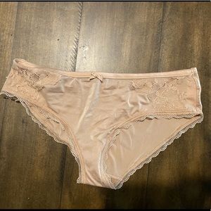 Victoria's Secret Body by Victoria Lace Hiphugger Panty